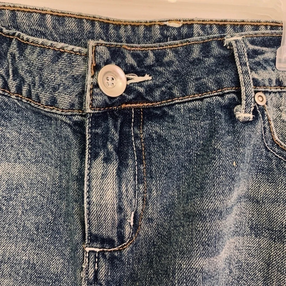 Apartment Nine Short Denim Jean Skirt: Size 12. Versatile and Stylish. - Picture 8 of 12